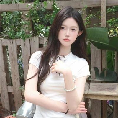 他有一张鲍嘉的脸
